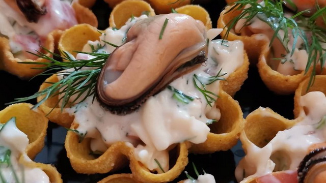 Тарталетки с мидиями