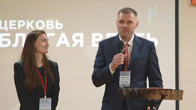 Первое богослужение в Омске