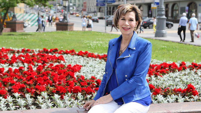 Делитесь живой водой!