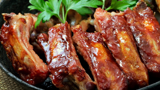 Сочные рёбрышки с соусом барбекю