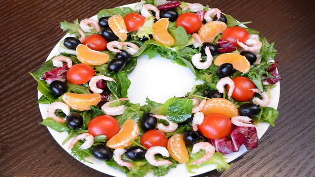 Салат «Рождественский венок»