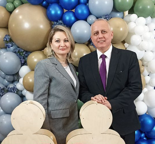 Александр и Юлия Шмелёвы