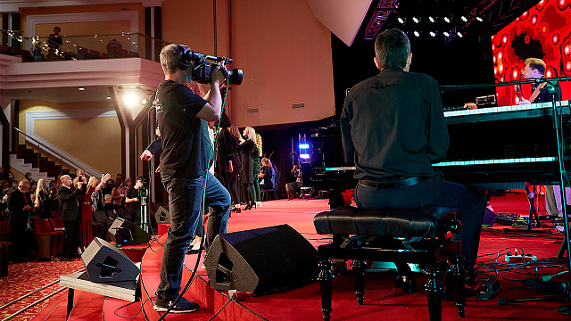 Смотреть фотографии