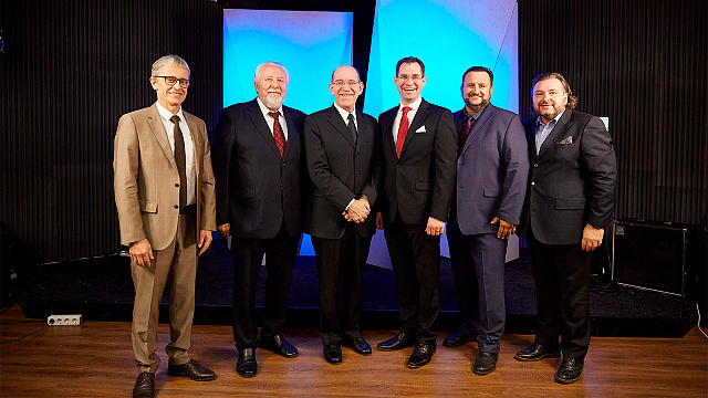 Смотреть фотографии