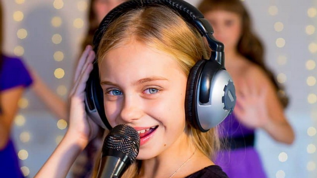 Пасху радостно встречаем 