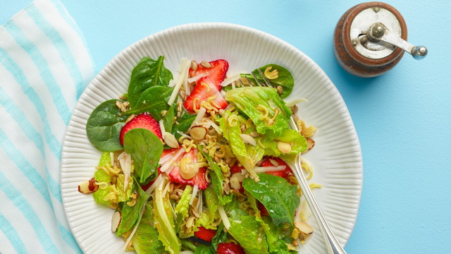 Клубничный салат