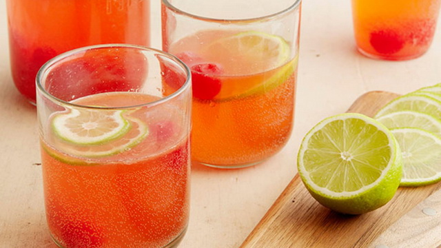 Вишнёво-лаймовый лимонад